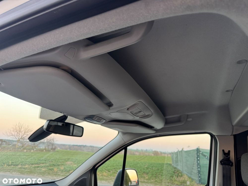 Ford Tourneo Connect 1.0 EcoBoost Start-Stop Titanium - 21