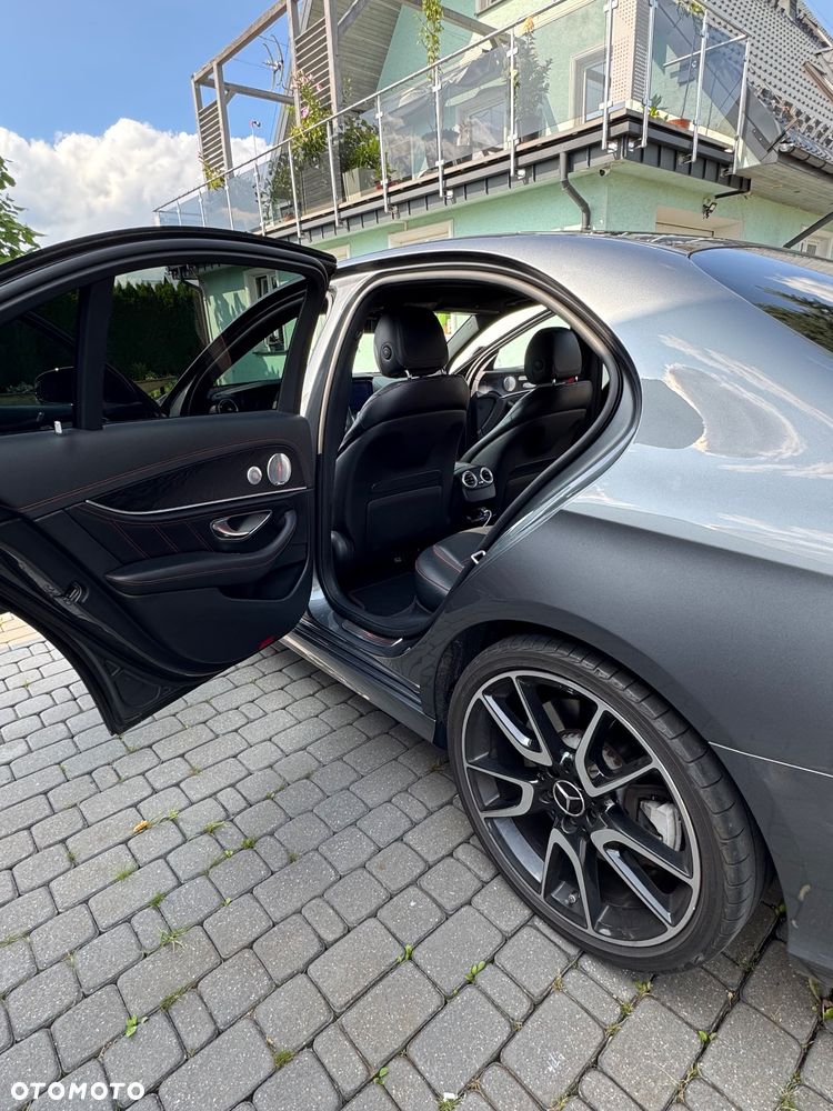Mercedes-Benz Klasa E 43 AMG 4-Matic - 12