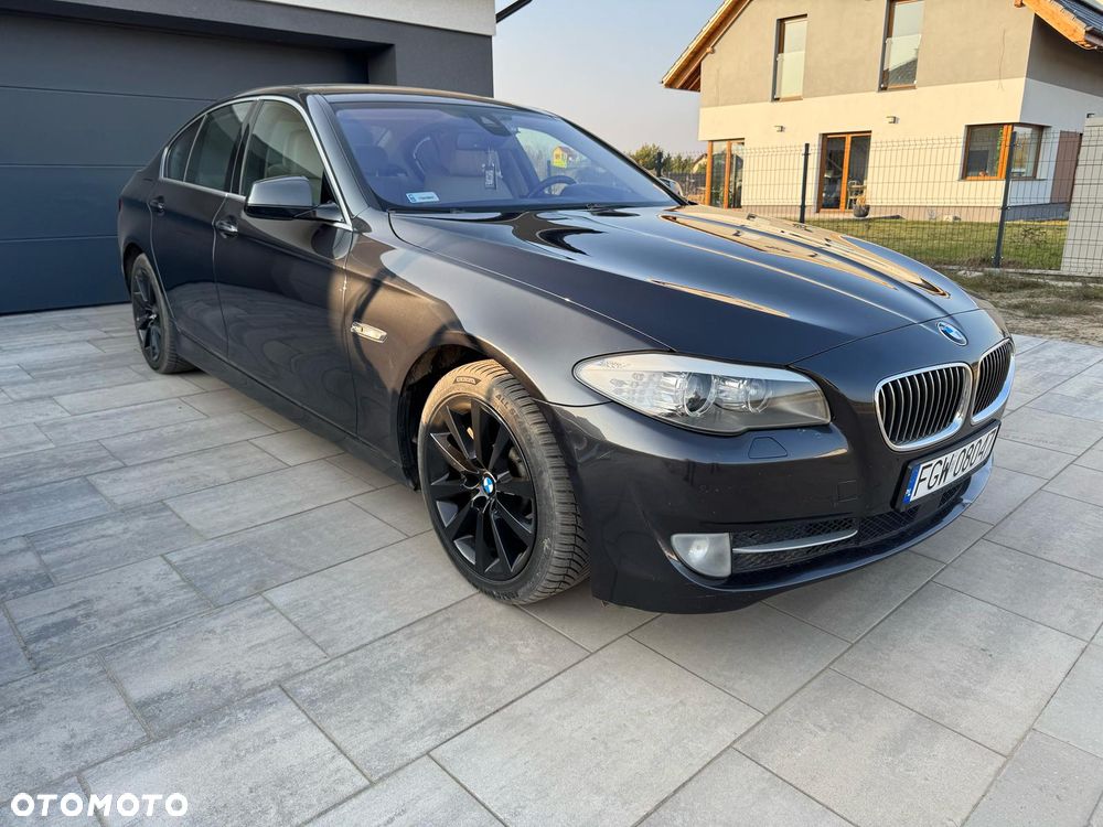 BMW Seria 5 525d xDrive Modern Line - 2