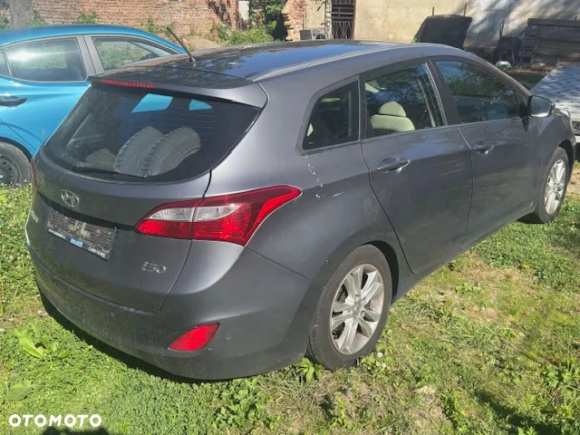 Hyundai i30 1.6 Comfort - 2