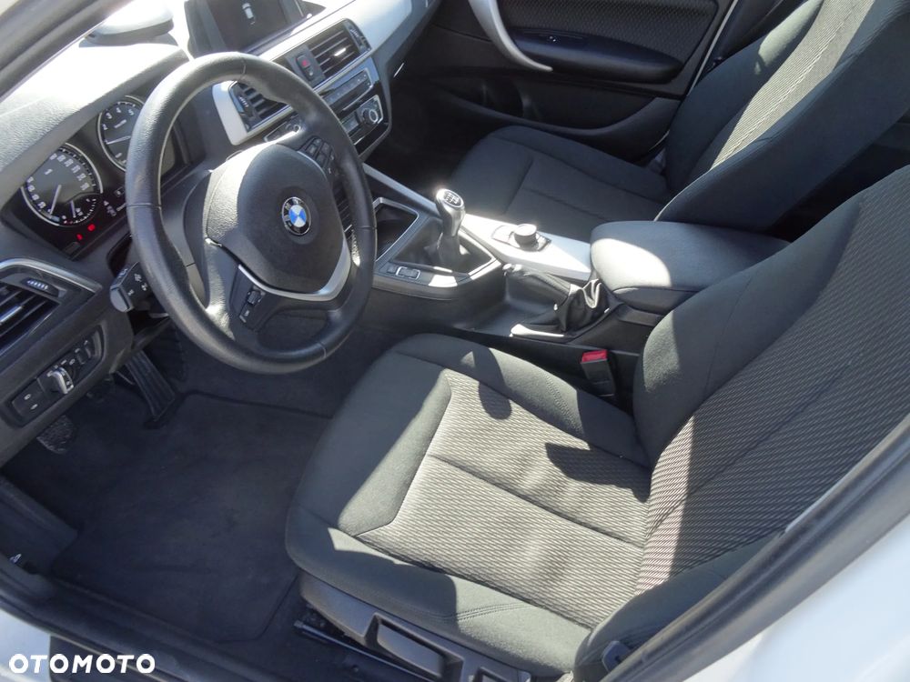 BMW Seria 1 118i Edition M Sport Shadow - 12