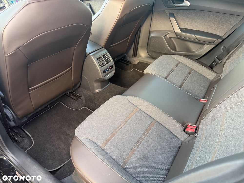 Seat Leon 2.0 TDI DPF DSG Xcellence - 8