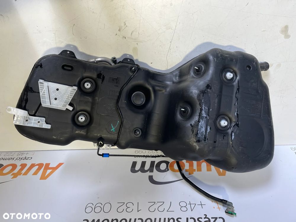 VOLVO XC40 21r ZBIORNIK PALIWA 32224729 - 3