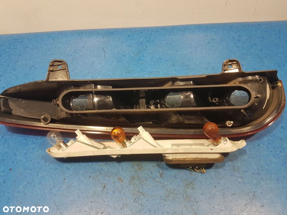 FORD FOCUS MK2 LAMPA TYŁ PRAWA ZEWNĘTRZNA 8M5113404C - 11