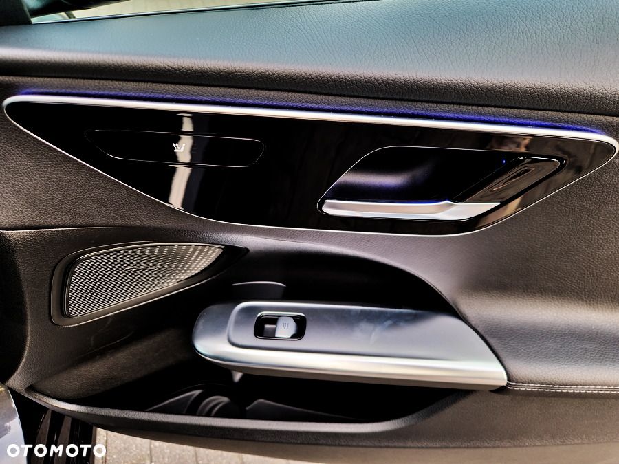 Mercedes-Benz Klasa C 180 mHEV Avantgarde - 17