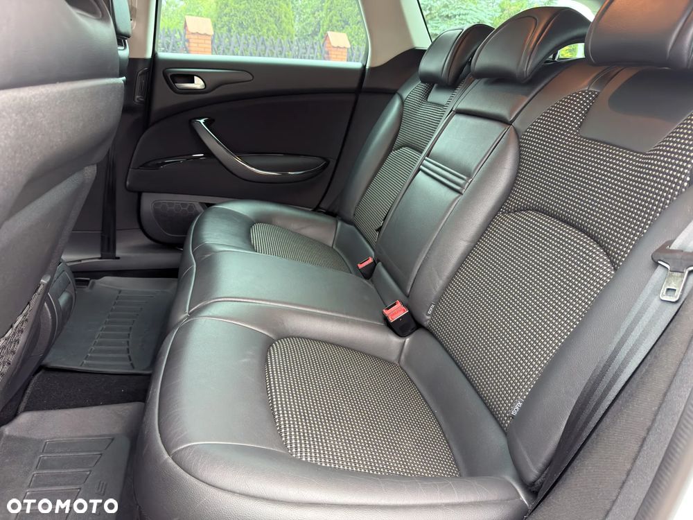 Citroën C5 Cross 2.0 HDi Exclusive - 23
