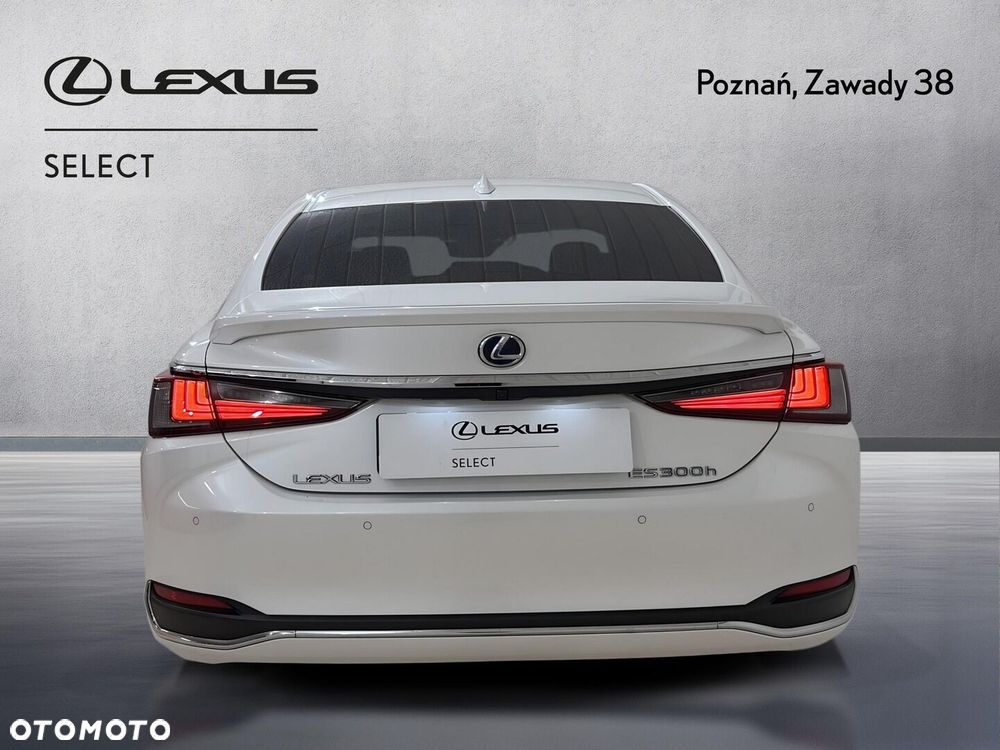 Lexus ES 300h Business Edition - 8
