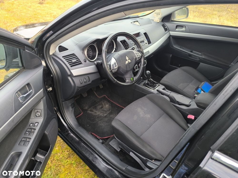 Mitsubishi Lancer - 5