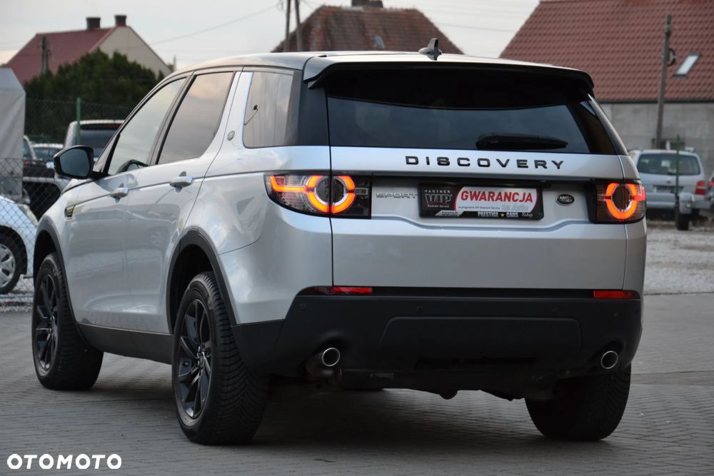 Land Rover Discovery Sport - 12