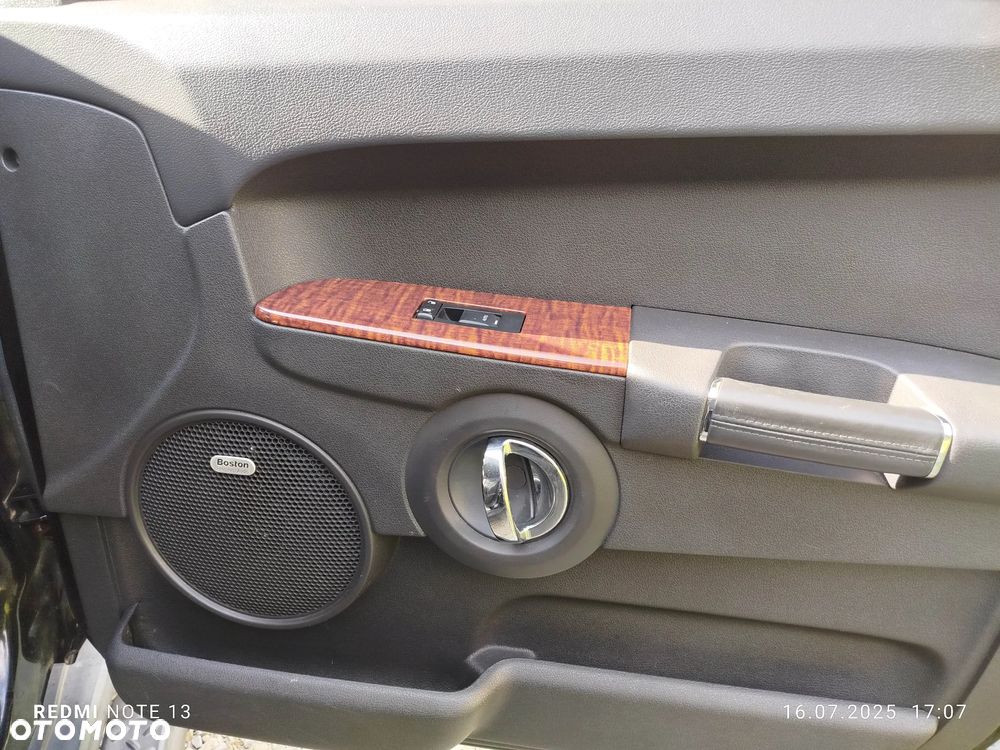 Jeep Commander 5.7 V8 HEMI Automatik Limited - 24