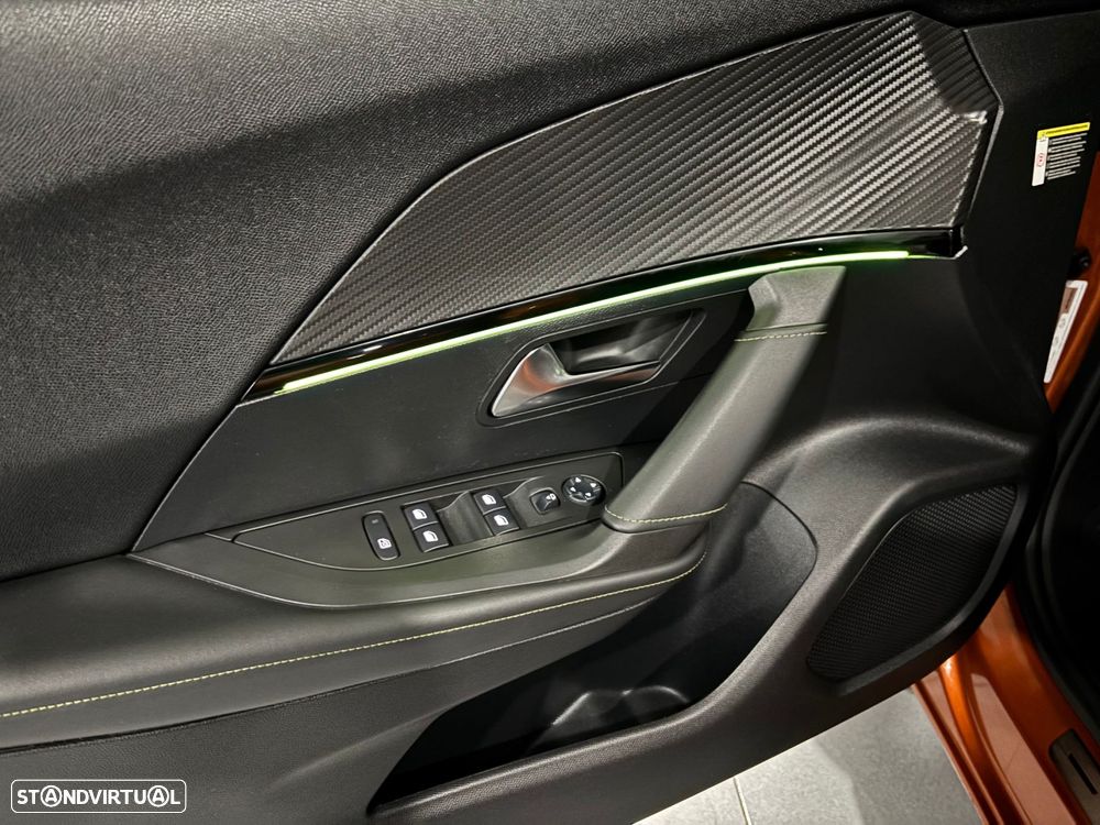 Peugeot e-2008 50 kWh GT Line - 18