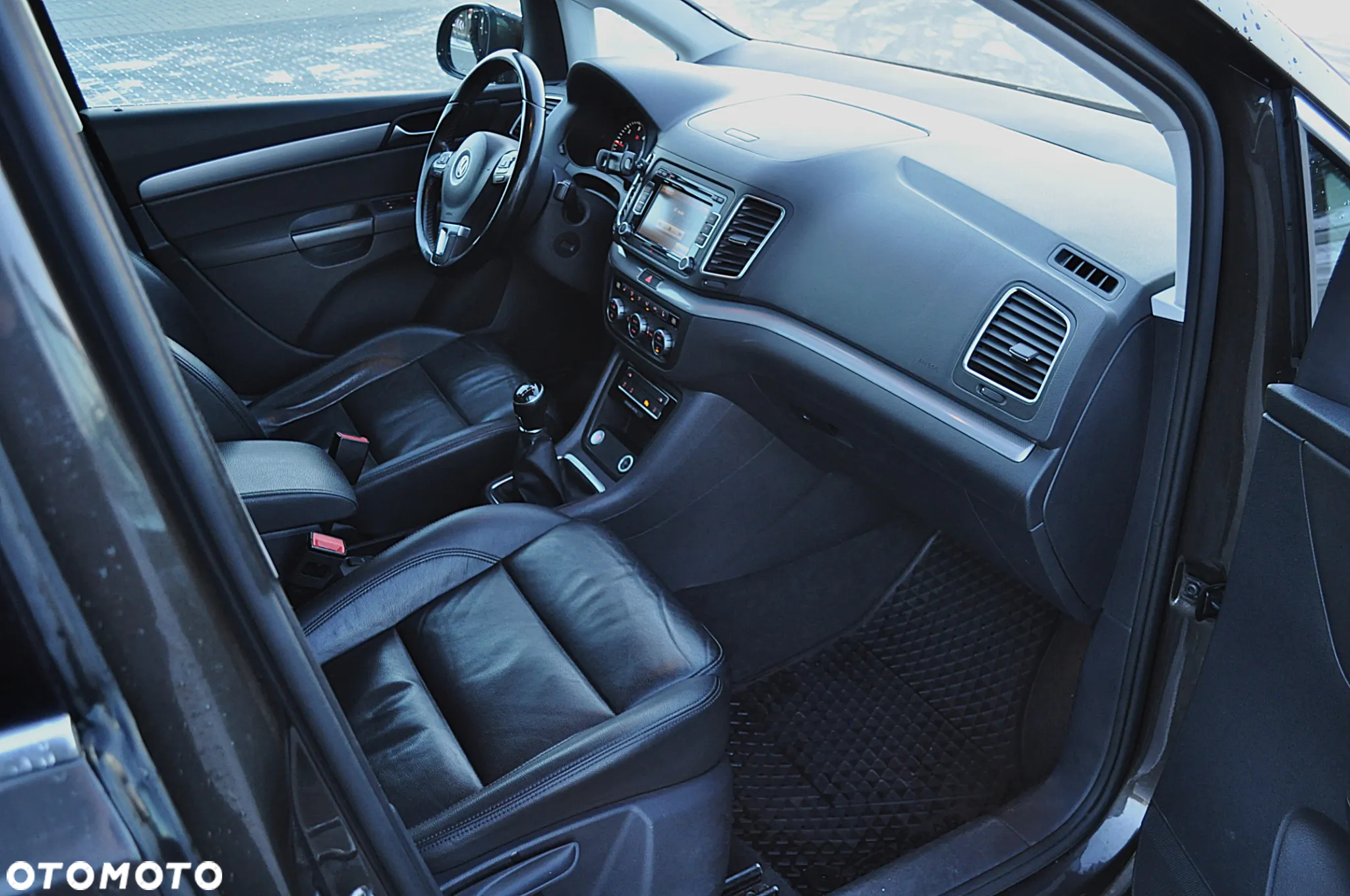 Volkswagen Sharan - 31