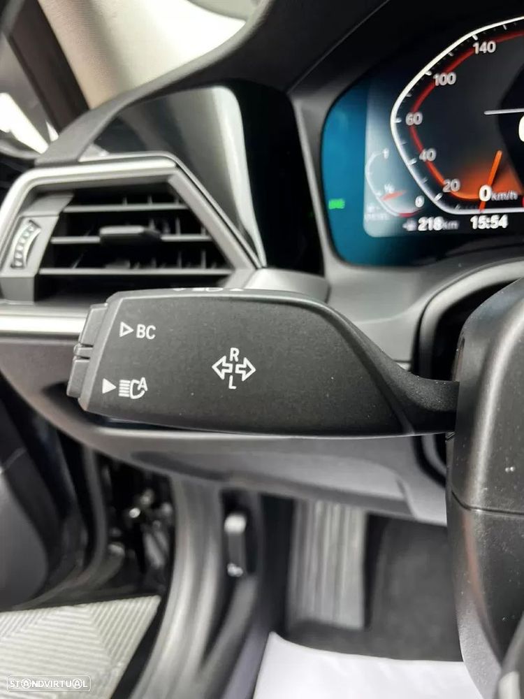 BMW 320 d Auto - 12