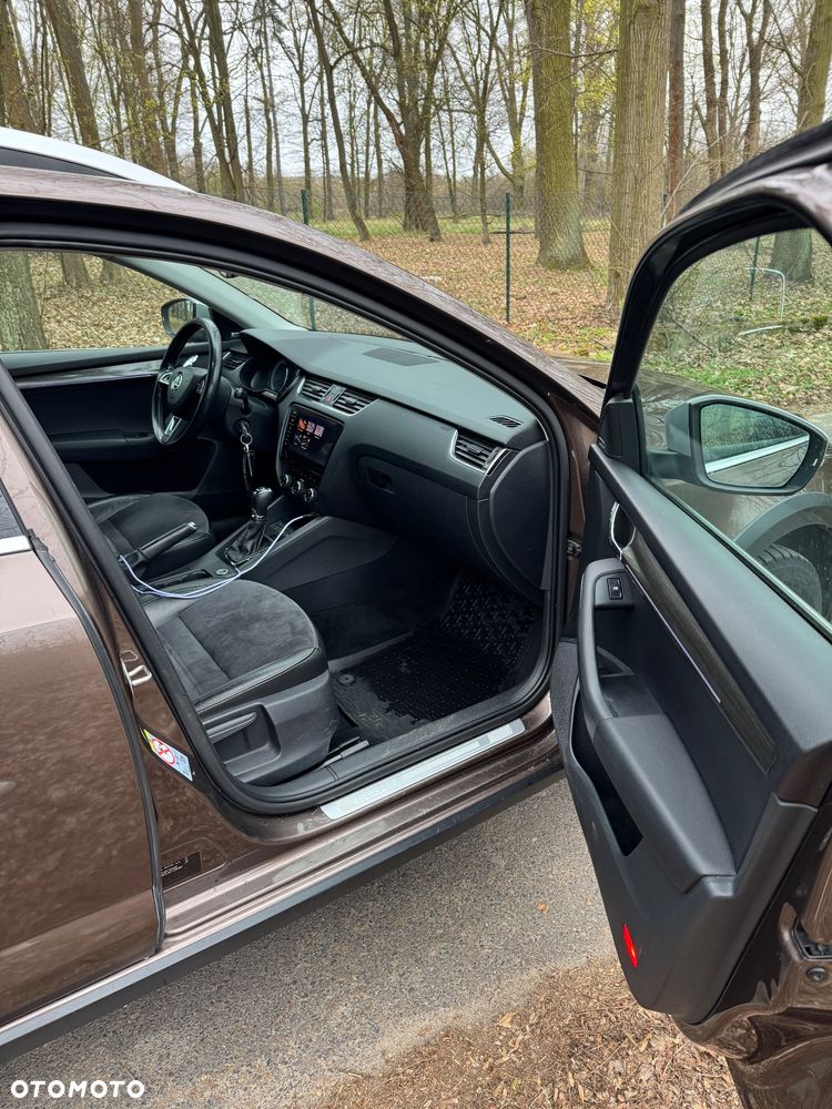 Skoda Octavia 2.0 TDI 4x4 DSG Scout - 23