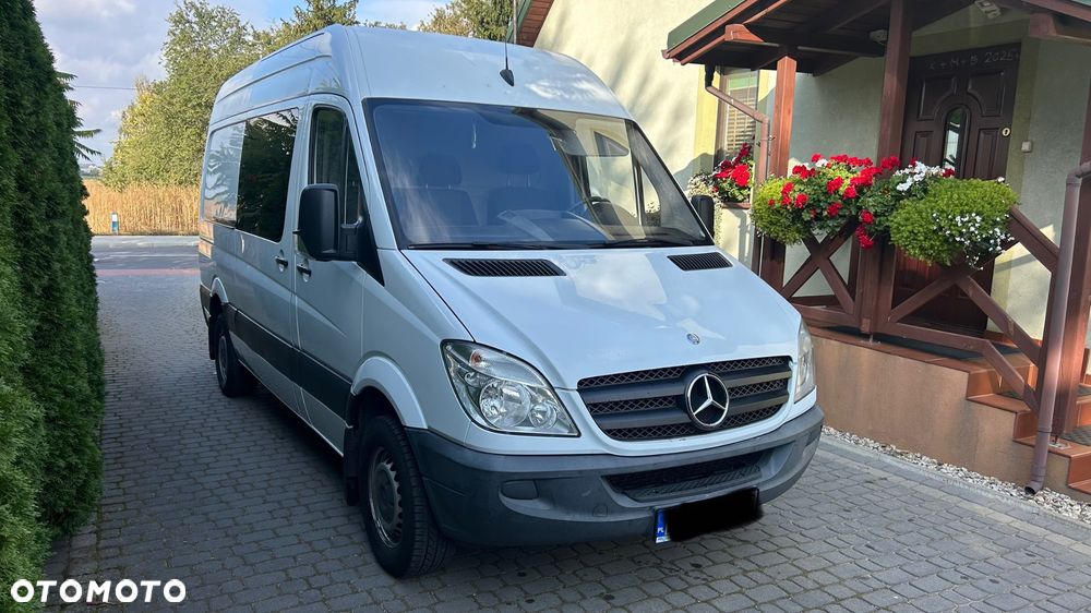 Mercedes-Benz Sprinter - 1