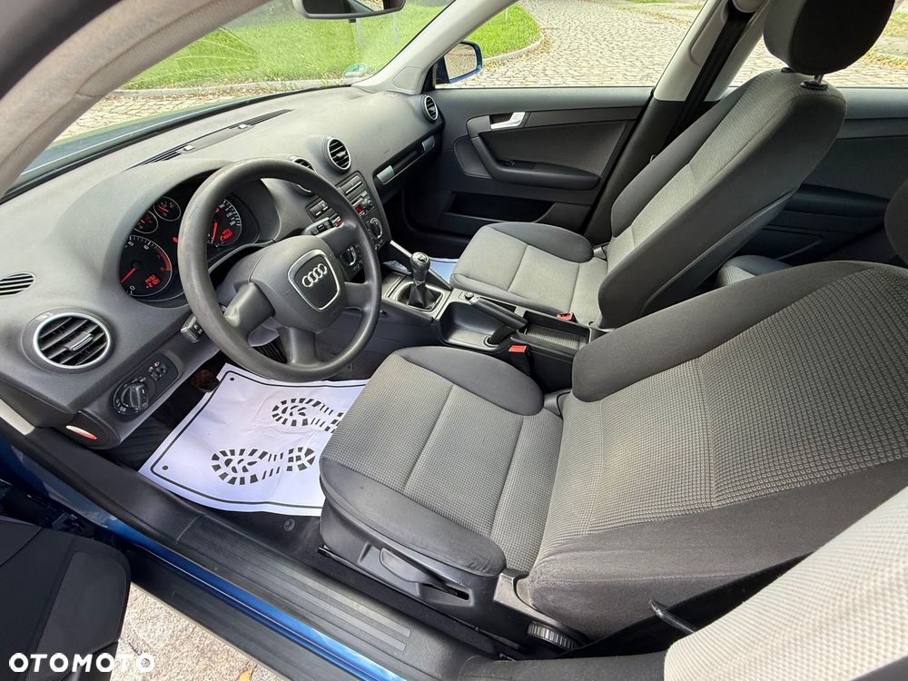 Audi A3 Sportback 1.6 Attraction - 5