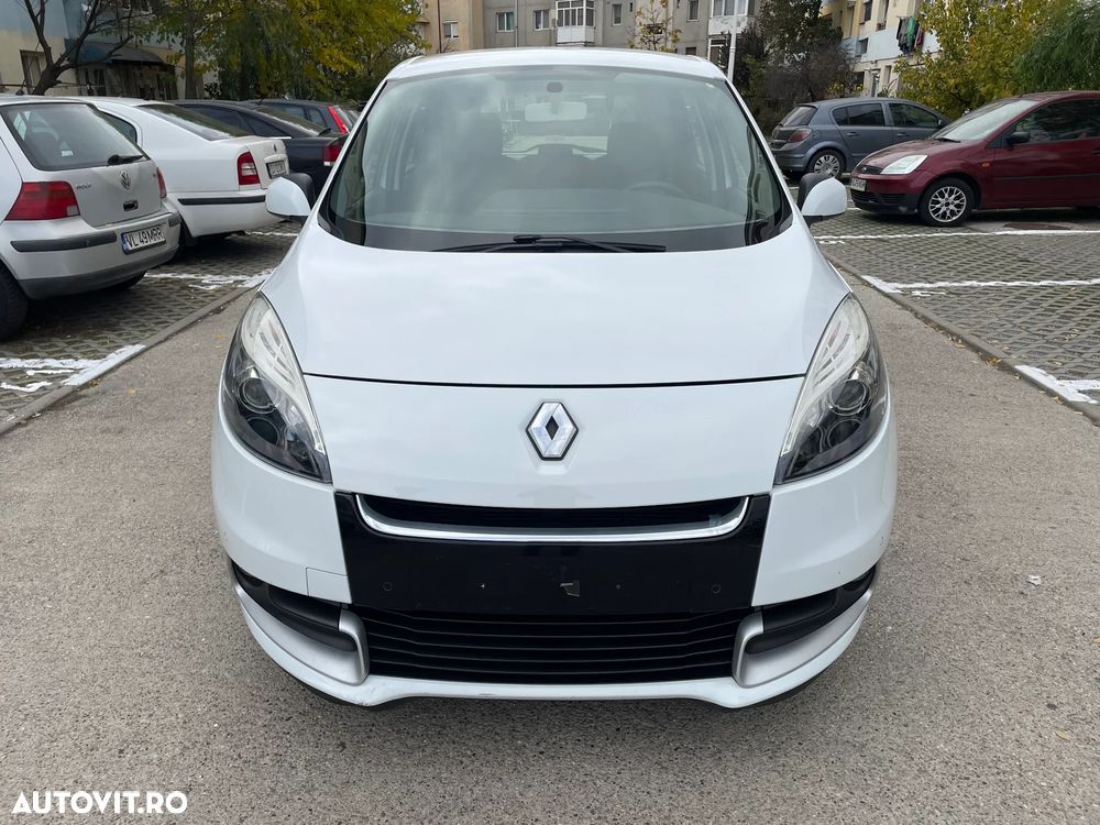 Renault Scenic 1.6 16V 110 LIMITED - 9