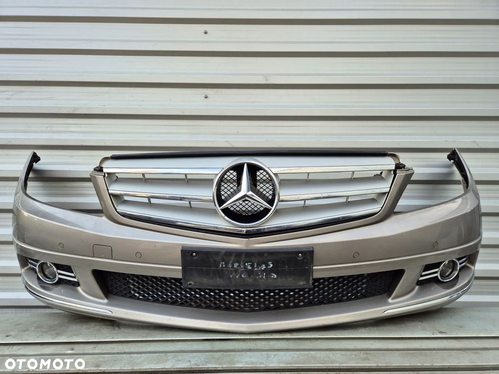 Zderzak przedni Mercedes C-klasa W204 Avantgarde - 1