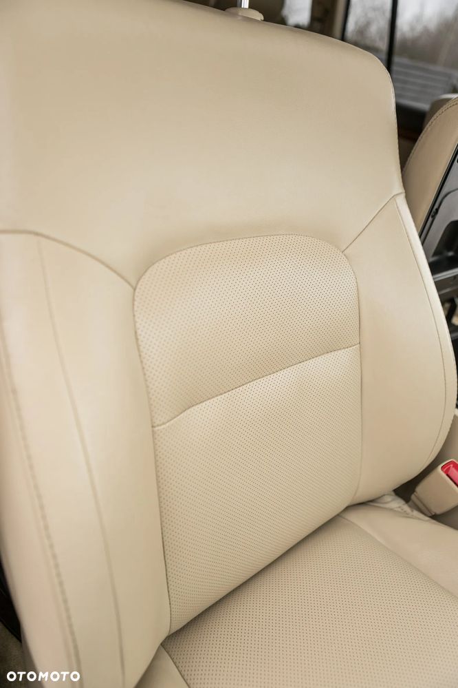 Toyota Land Cruiser LC 4.5 D-4D Prestige - 23