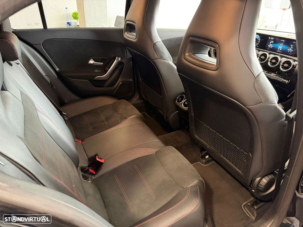 Mercedes-Benz A 160 AMG Line - 23