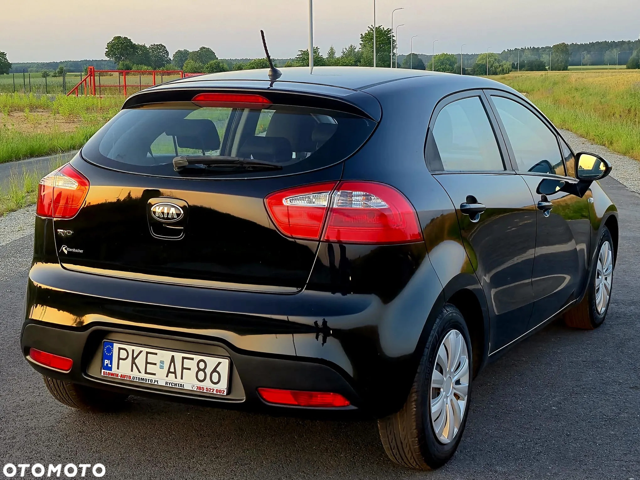 Kia Rio 1.2 Attract - 12