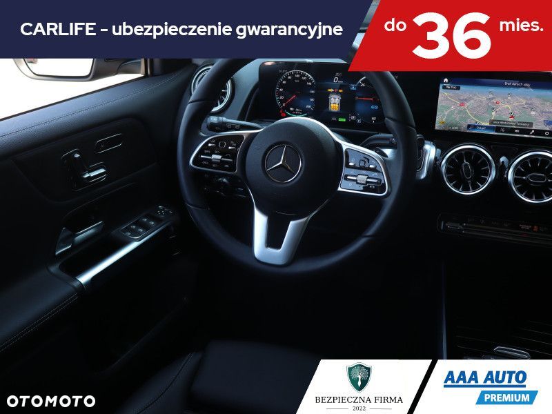 Mercedes-Benz EQB - 9