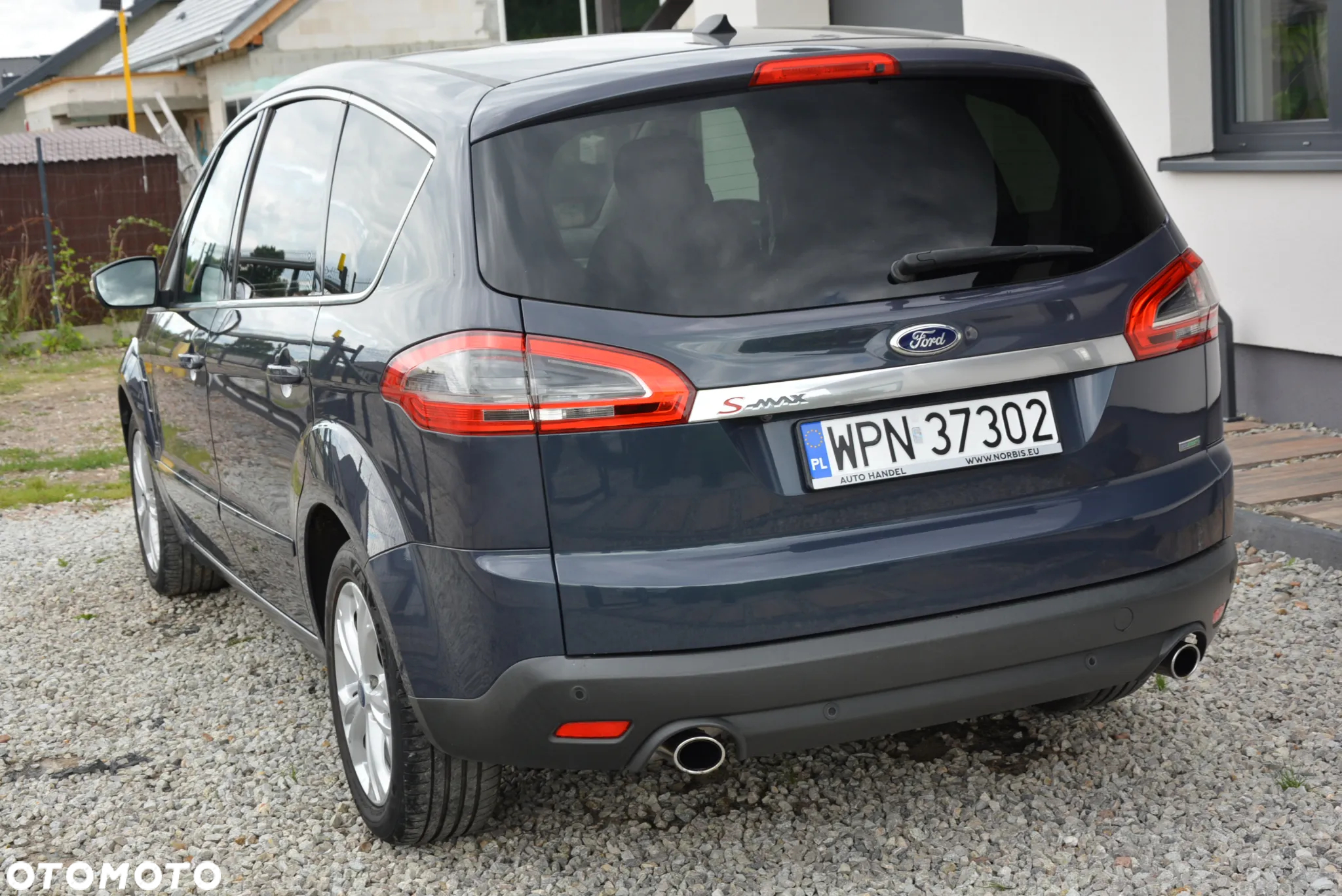 Ford S-Max - 12