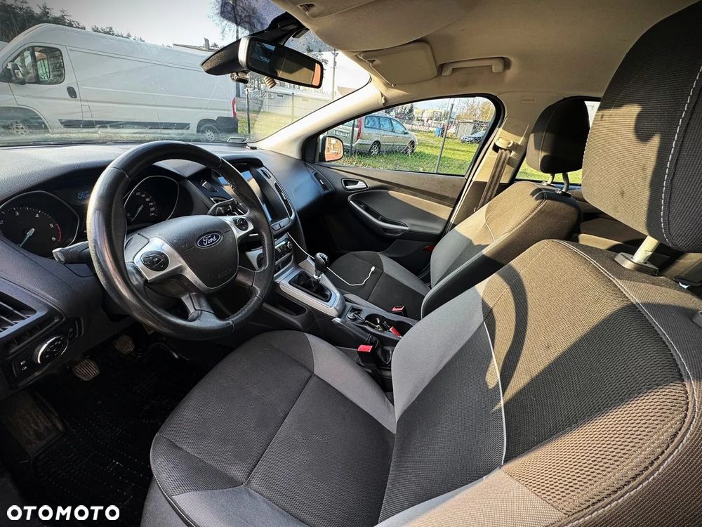 Ford Focus - 11