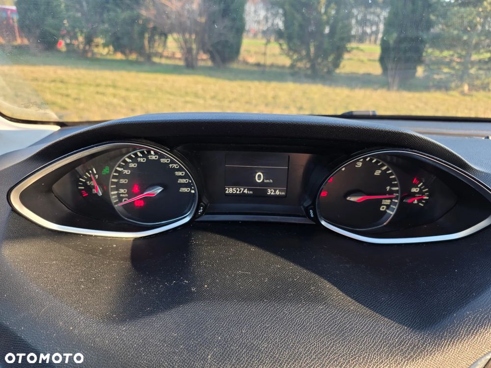 Peugeot 308 e-HDi 115 Stop & Start Allure - 23