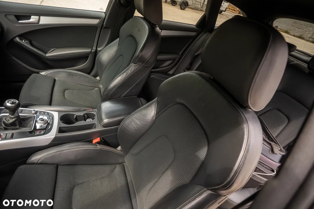 Audi A4 Avant 2.0 TDI DPF quattro S line Sportpaket - 17
