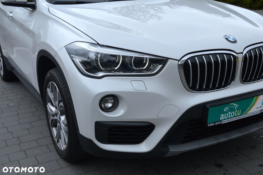 BMW X1 sDrive18d Sport Line - 12
