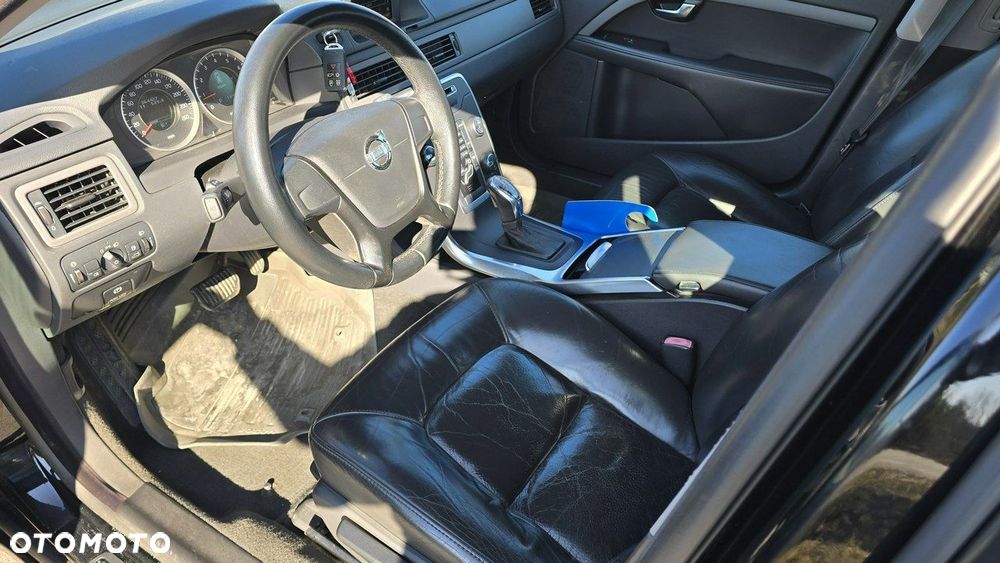 Volvo V70 - 11