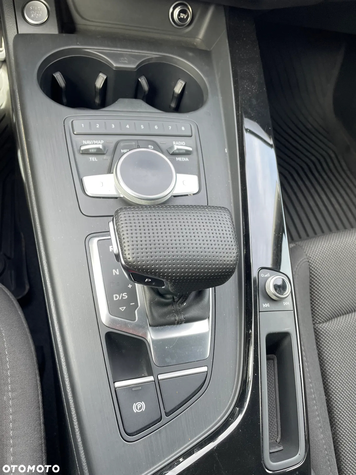 Audi A4 2.0 TDI Design S tronic - 18