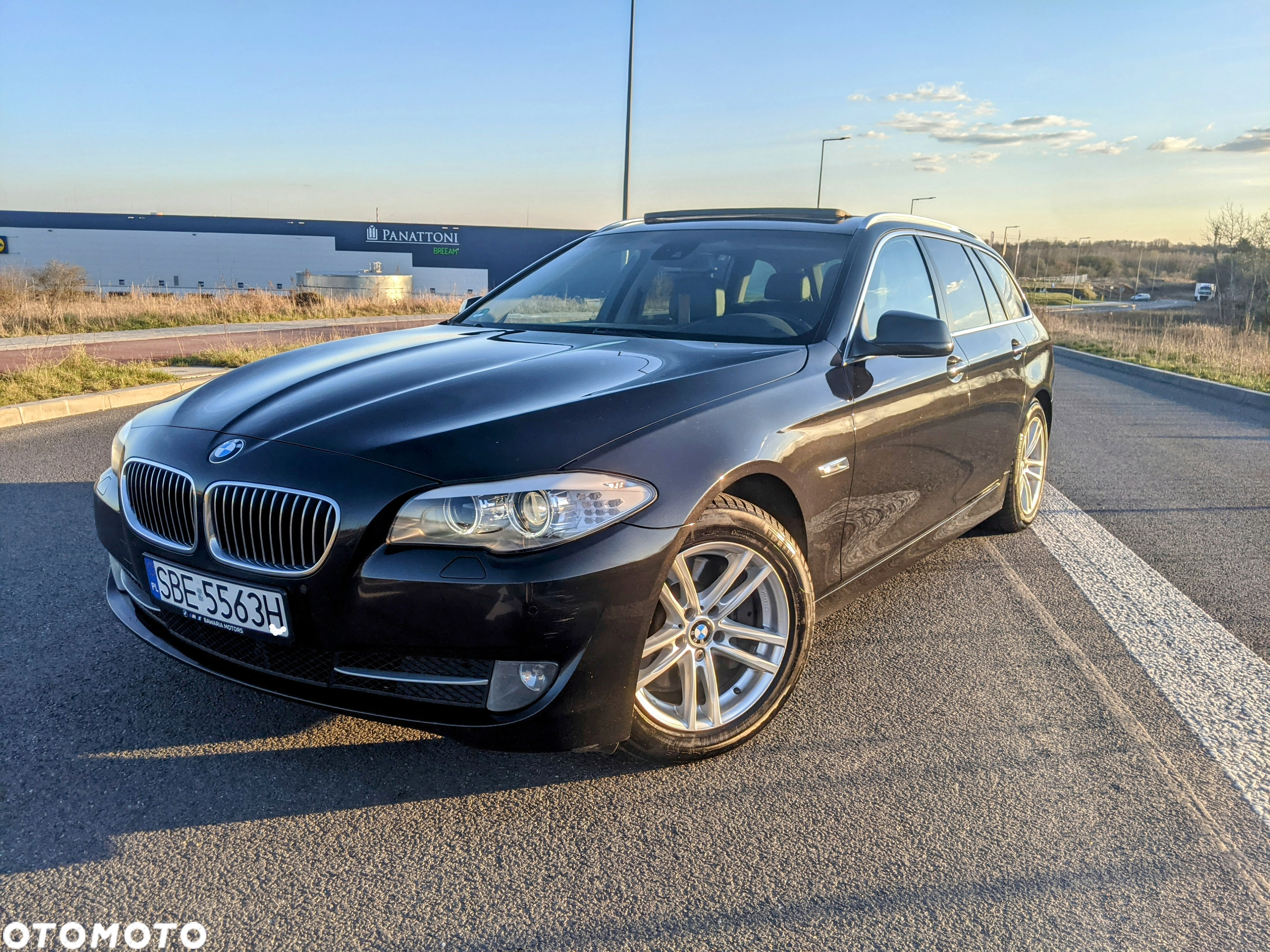 BMW Seria 5 525d xDrive - 8