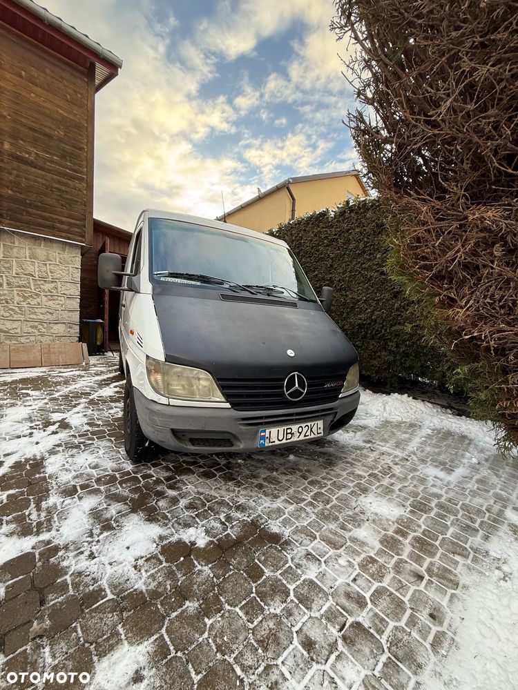 Mercedes-Benz Sprinter - 2
