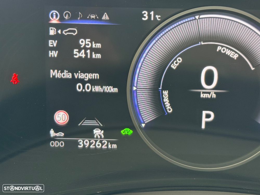 Lexus NX 200 - 24