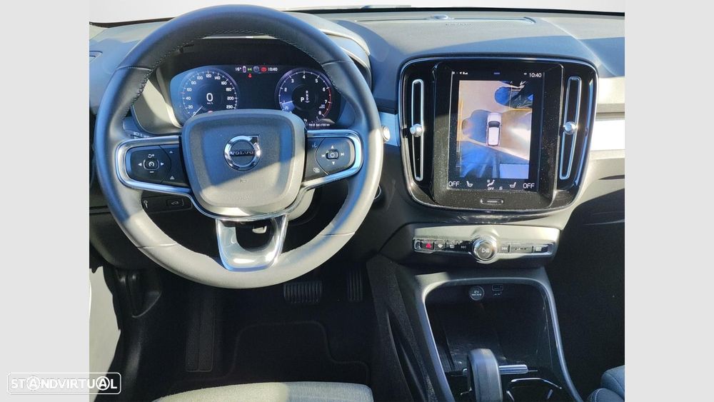 Volvo XC 40 1.5 T2 Plus Dark Auto - 12