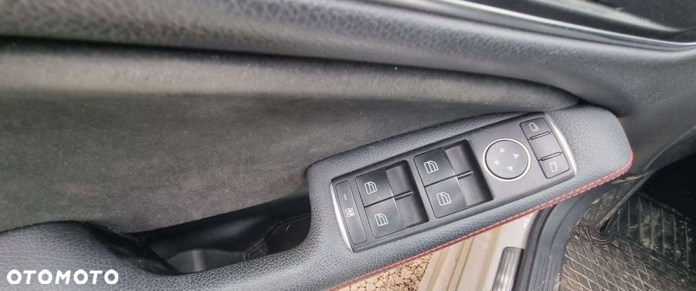 Mercedes-Benz CLA - 10