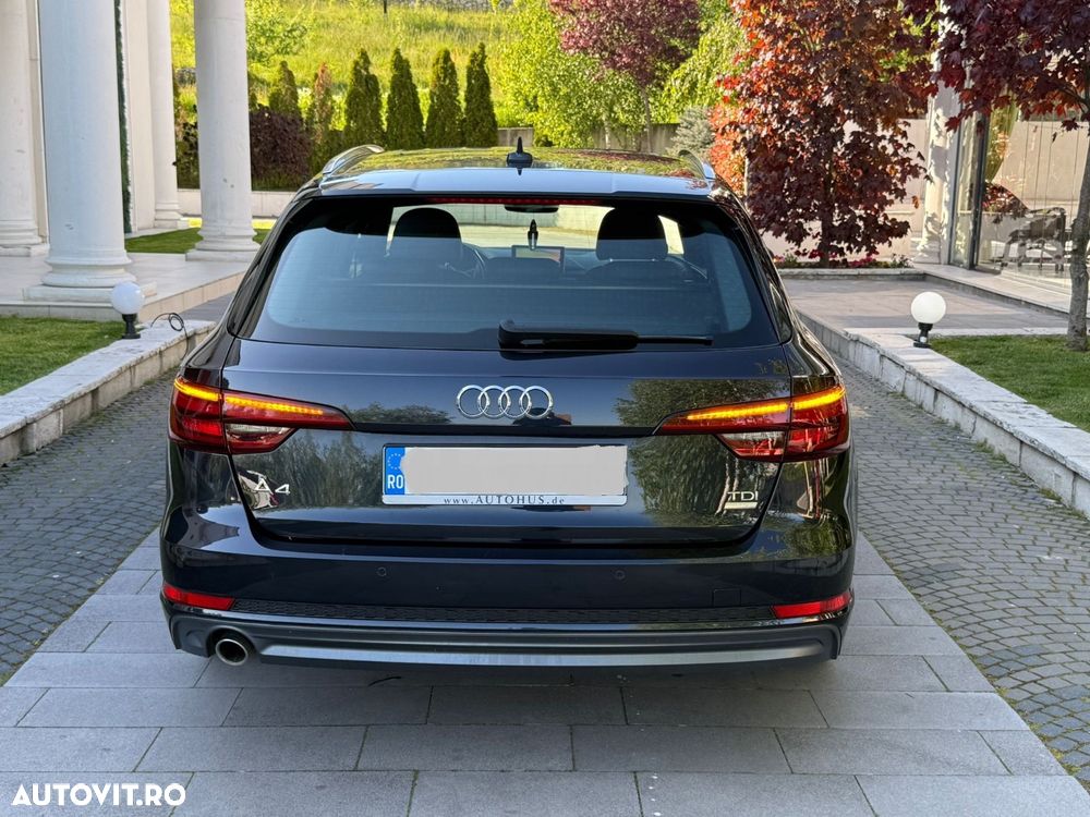 Audi A4 2.0 TDI S tronic Sport - 24