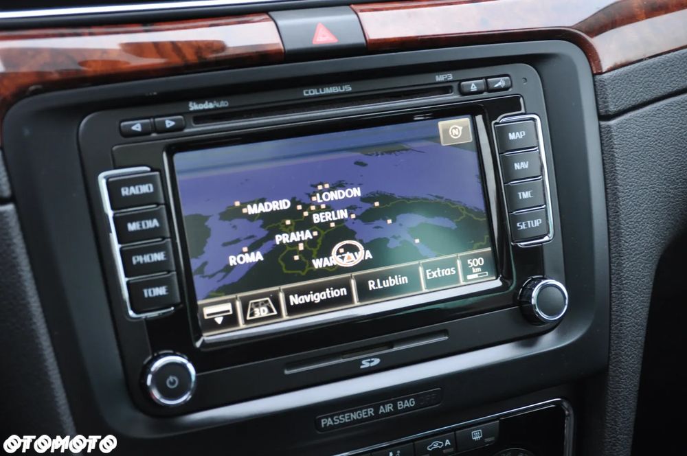 Skoda Superb 2.0 TDI DSG Exclusive - 34