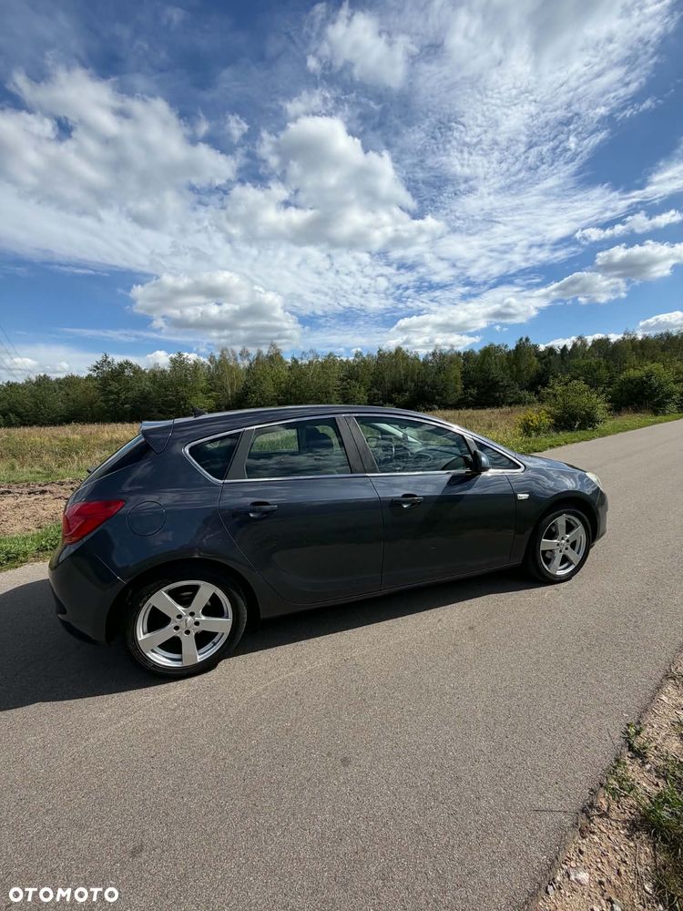 Opel Astra - 12