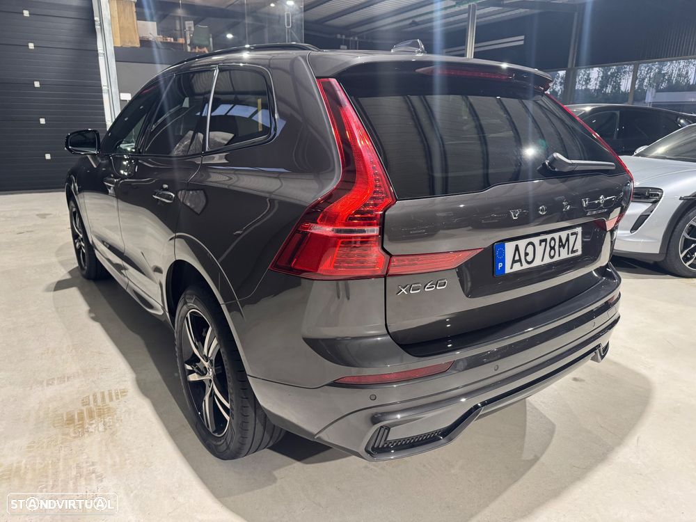Volvo XC 60 2.0 T6 PHEV R-Design AWD - 11