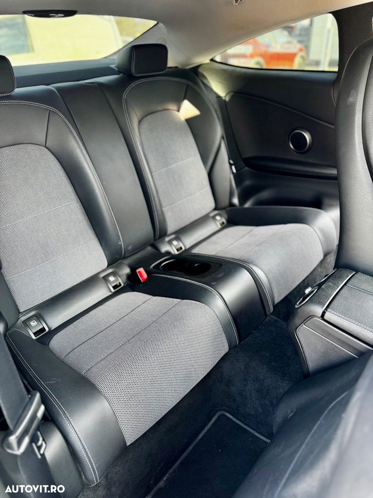 Mercedes-Benz C 220 d Coupe 4Matic 9G-TRONIC - 9