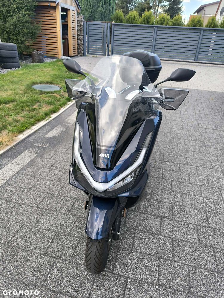 Honda PCX - 1