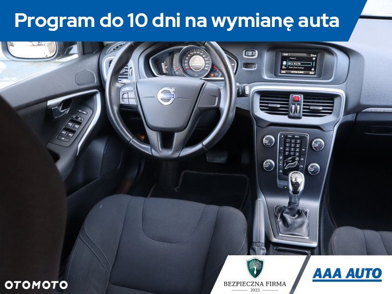 Volvo V40 - 9