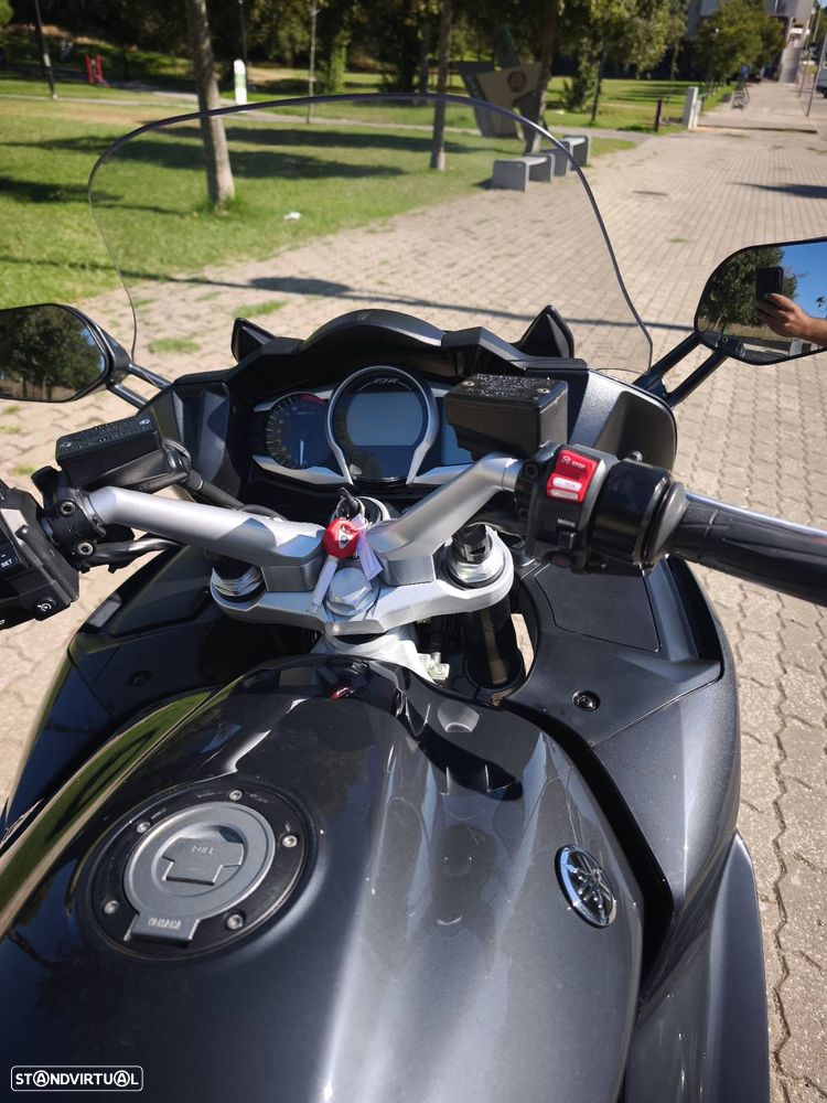 Yamaha FJR 1300 AE - 5