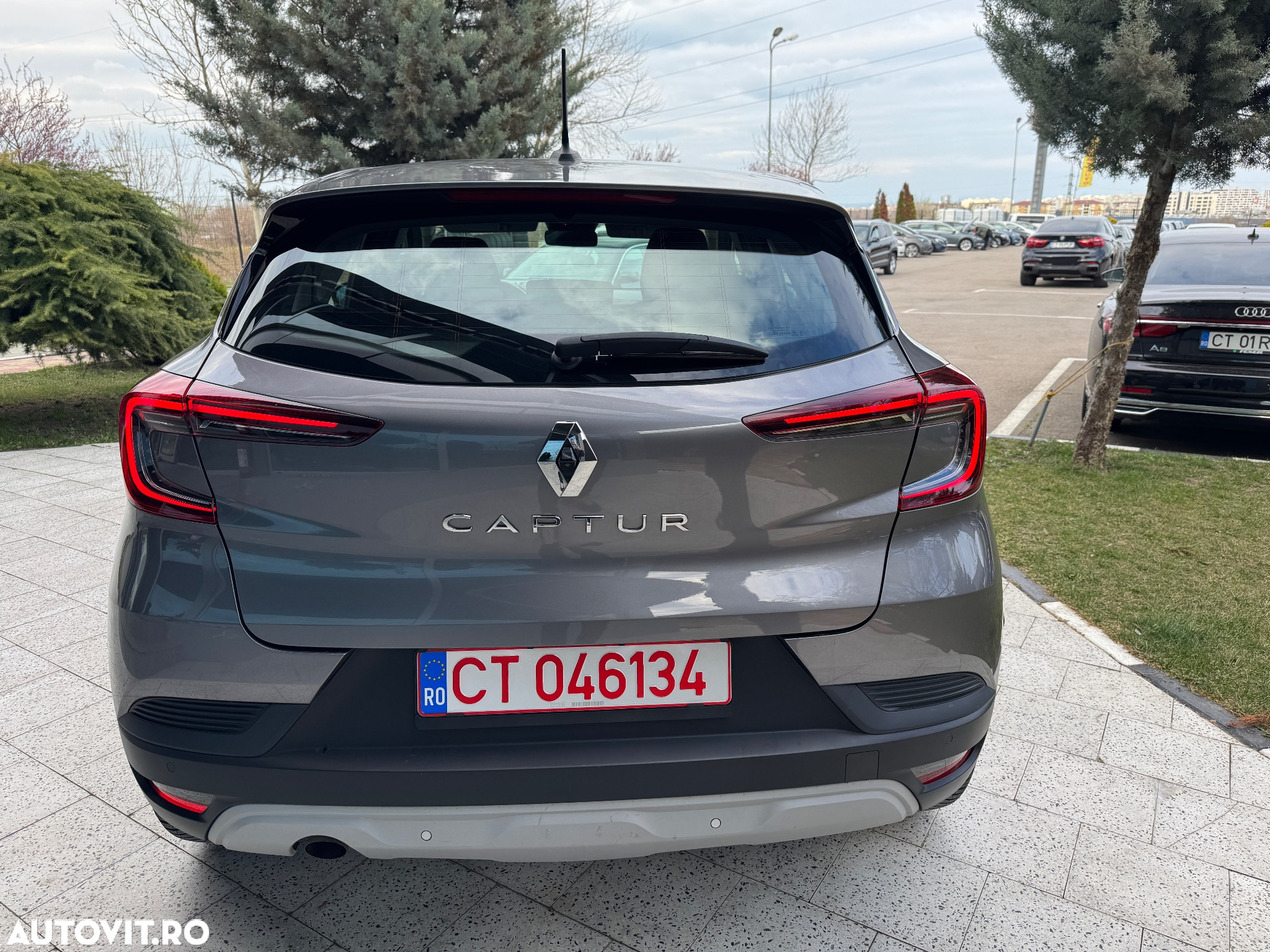 Renault Captur BLUE dCi EDC Intens - 16