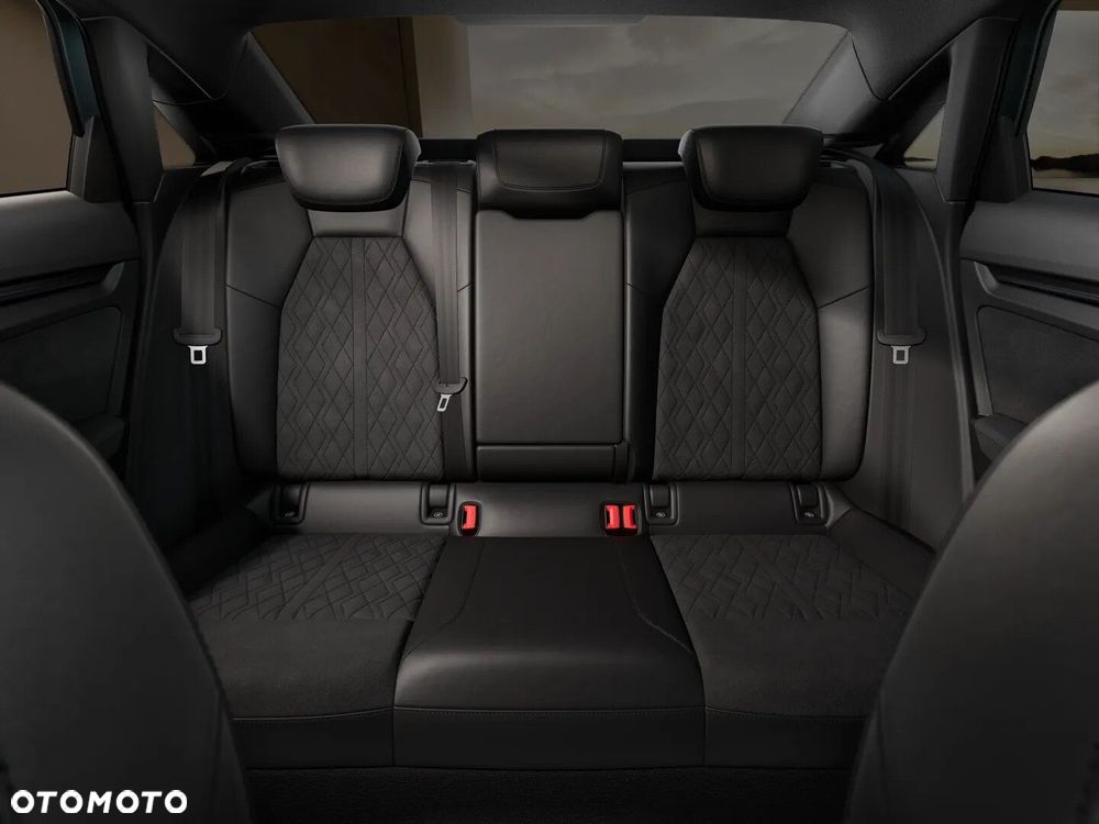 Audi RS3 Limousine TFSI Quattro S tronic - 11