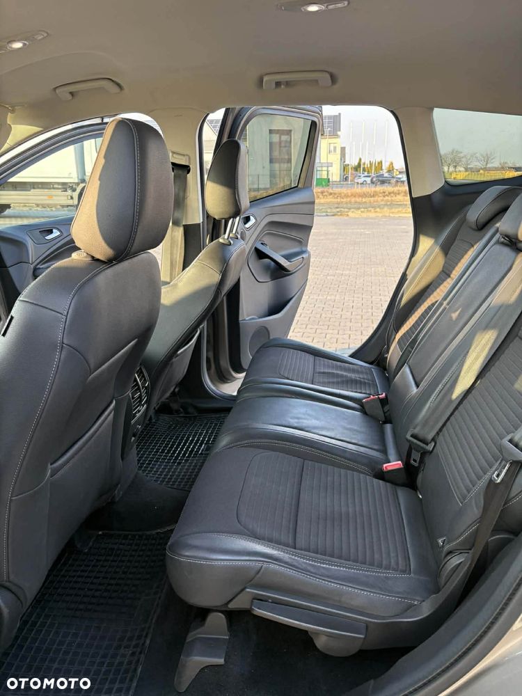 Ford Kuga - 7