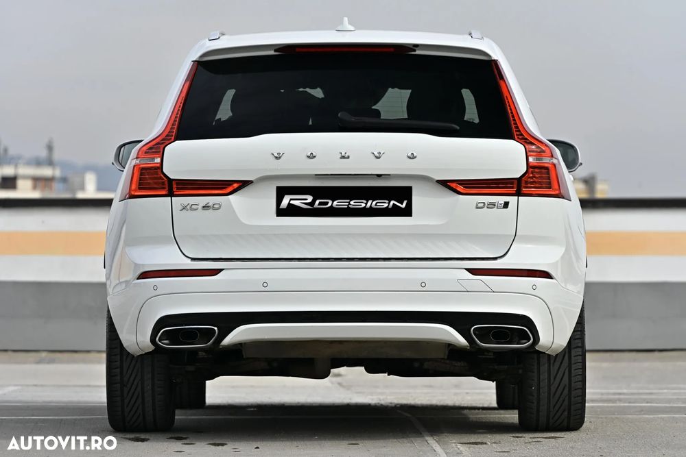 Volvo XC 60 D5 AWD Geartronic RDesign - 40